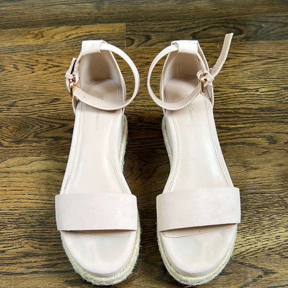 BCBG Addie Ankle Strap Espadrilles Size 9 - Picture 1 of 7